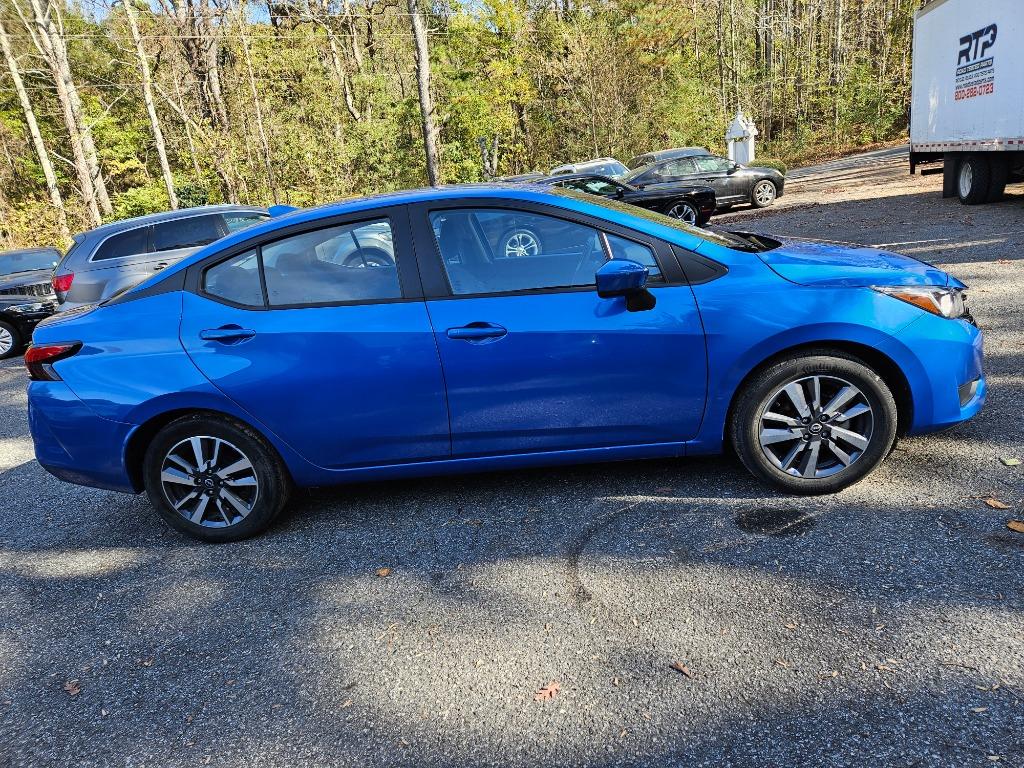 2023 Nissan Versa SV photo