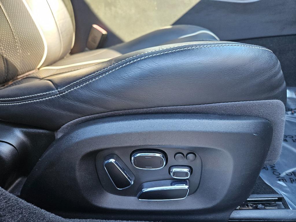 2013 Jaguar XJL Portfolio photo
