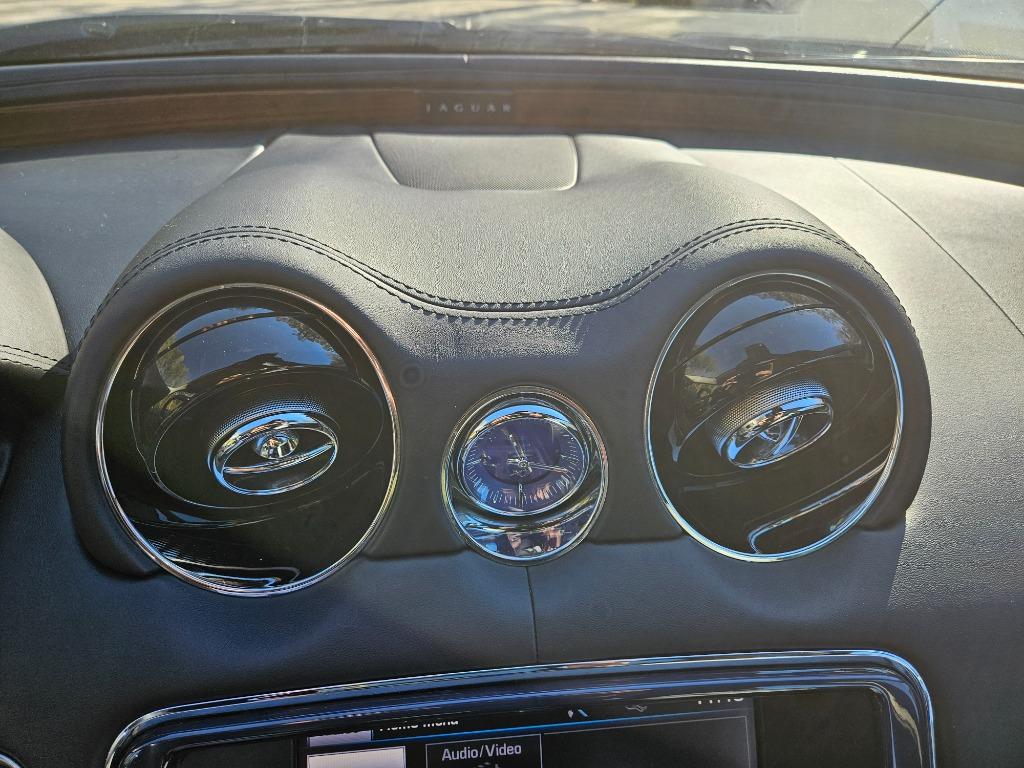2013 Jaguar XJL Portfolio photo