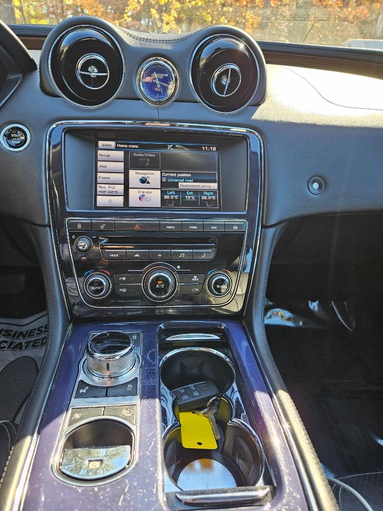 2013 Jaguar XJL Portfolio photo