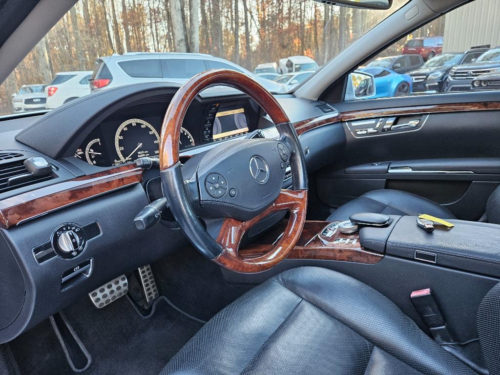 2010 Mercedes-Benz S-Class S400 Hybrid photo