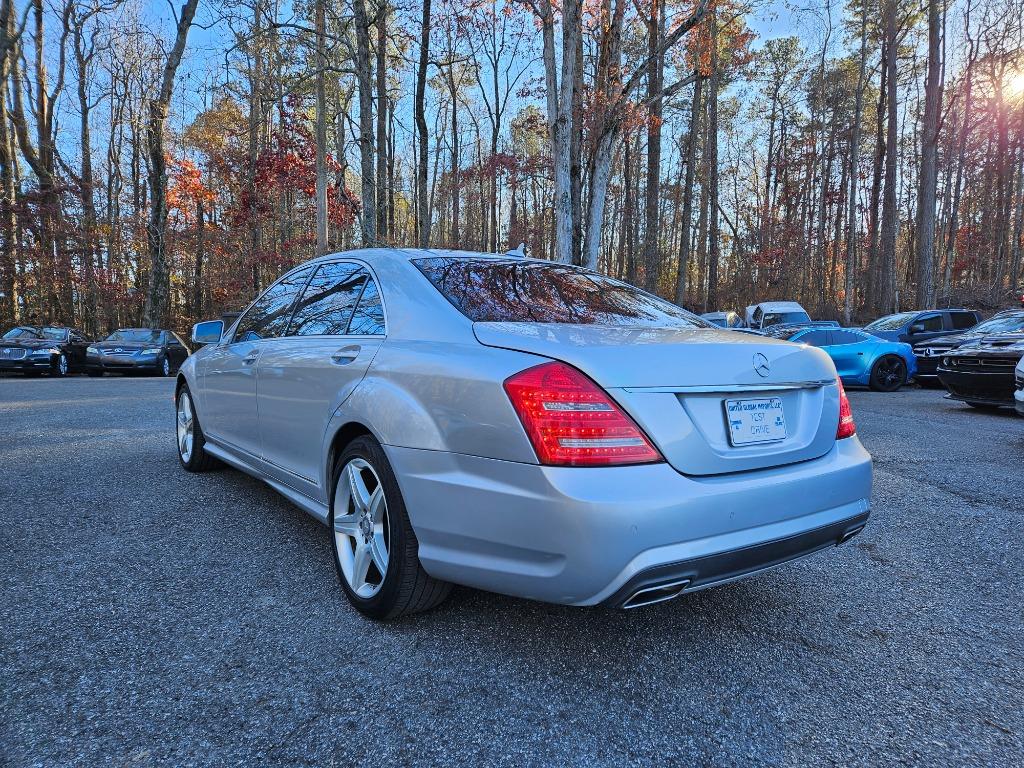 2010 Mercedes-Benz S-Class S400 Hybrid photo