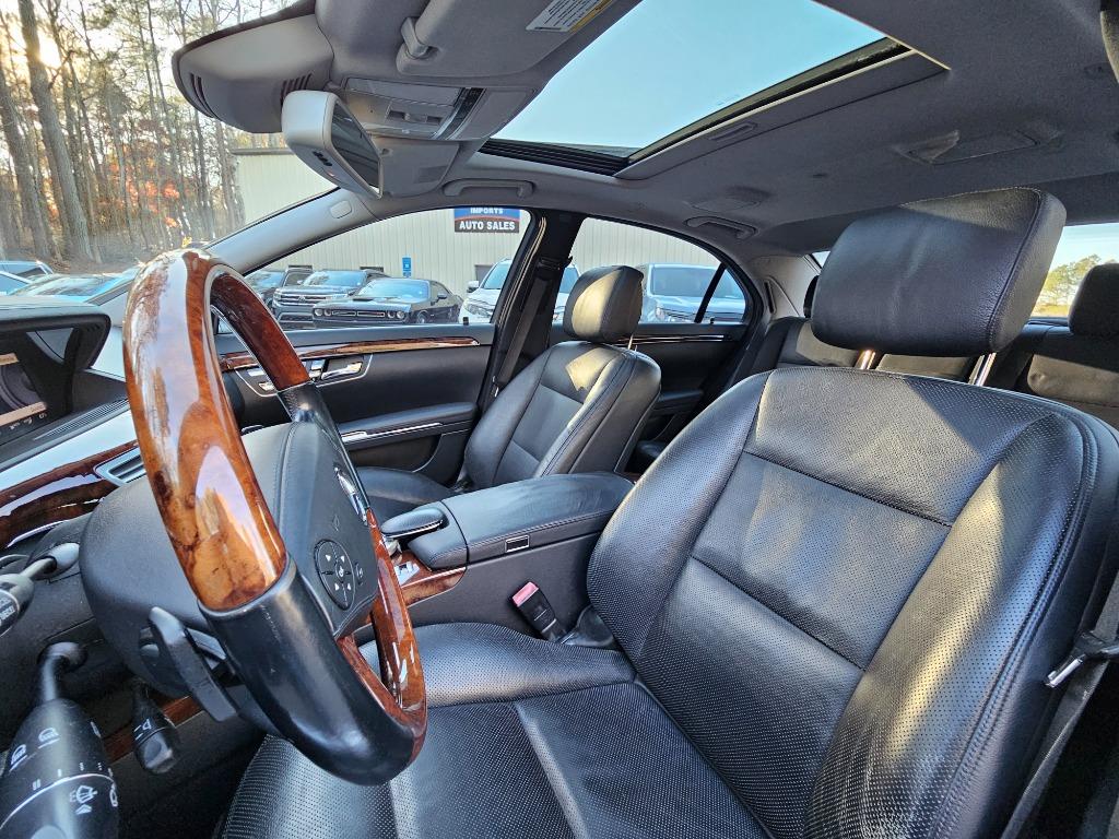 2010 Mercedes-Benz S-Class S400 Hybrid photo