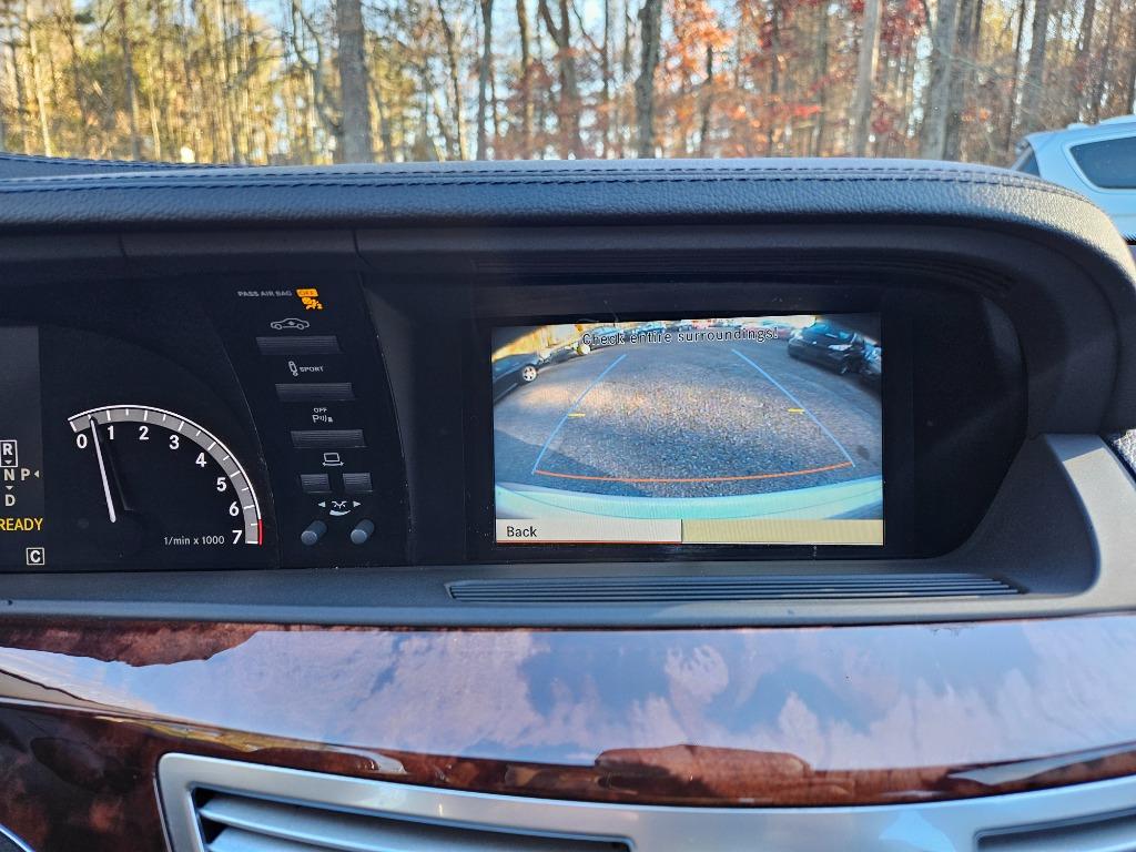 2010 Mercedes-Benz S-Class S400 Hybrid photo