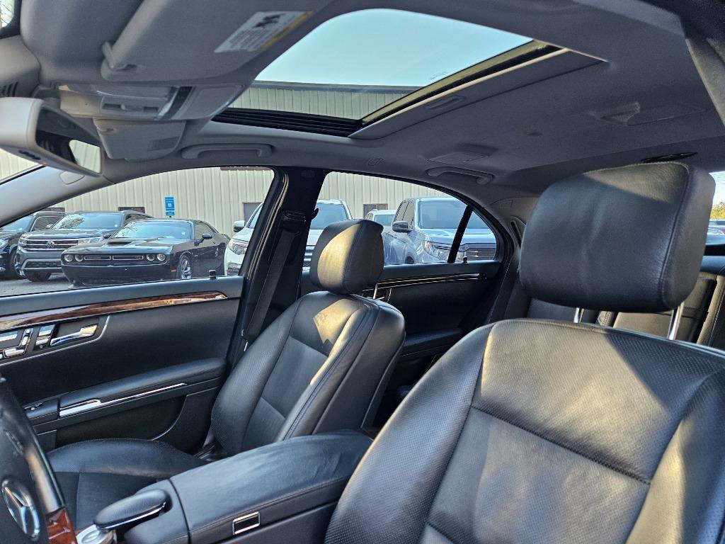 2010 Mercedes-Benz S-Class S400 Hybrid photo