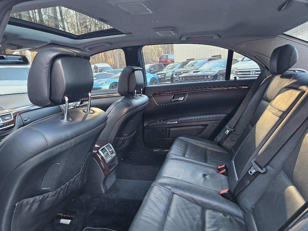 2010 Mercedes-Benz S-Class S400 Hybrid photo