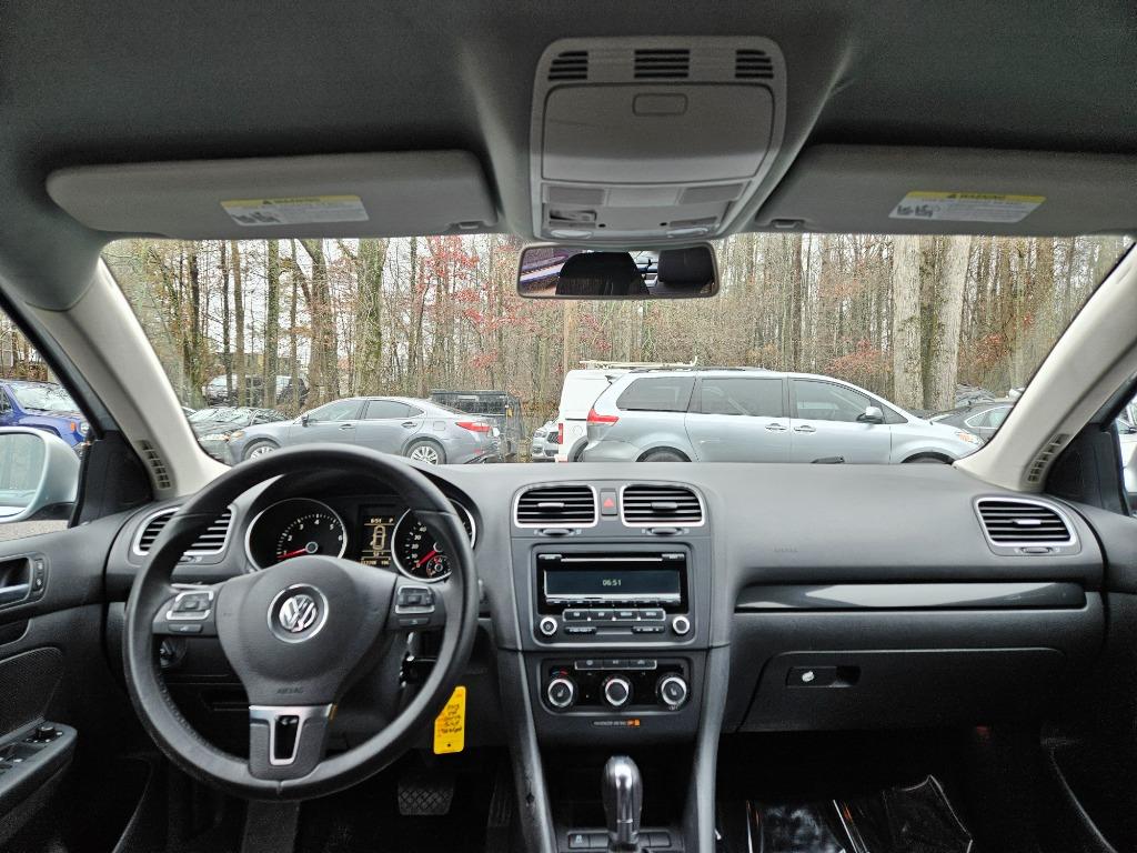 2013 Volkswagen Jetta SportWagen S PZEV photo