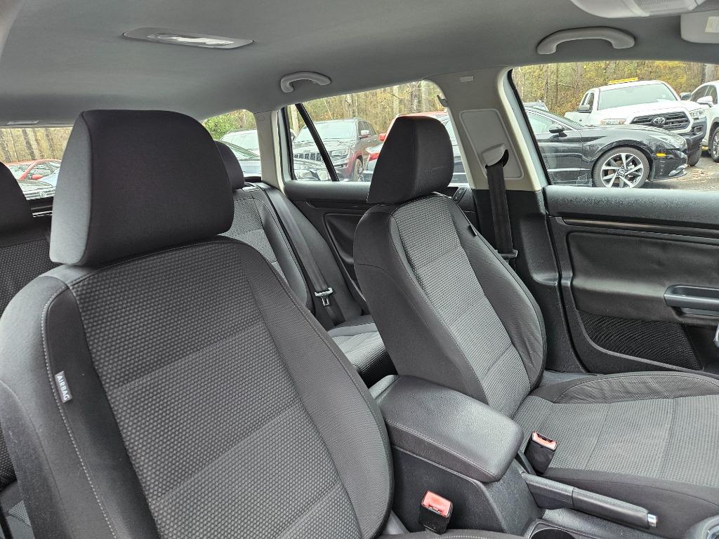 2013 Volkswagen Jetta SportWagen S PZEV photo