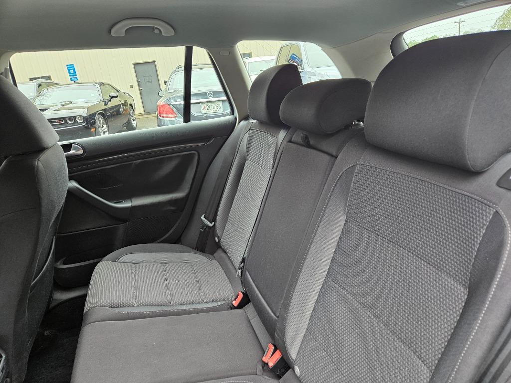 2013 Volkswagen Jetta SportWagen S PZEV photo