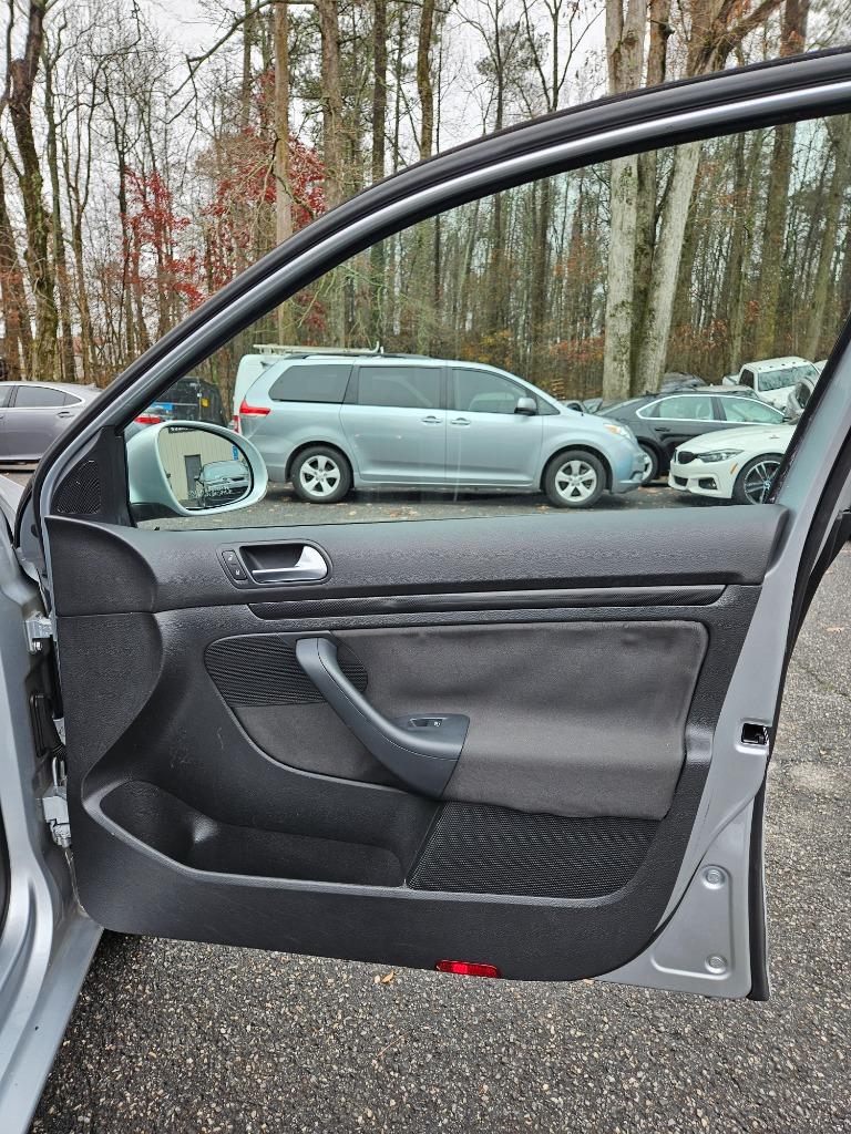 2013 Volkswagen Jetta SportWagen S PZEV photo