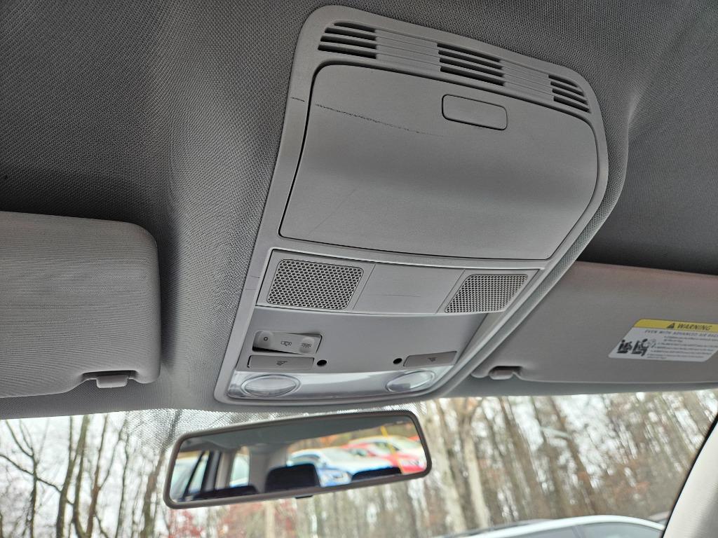 2013 Volkswagen Jetta SportWagen S PZEV photo
