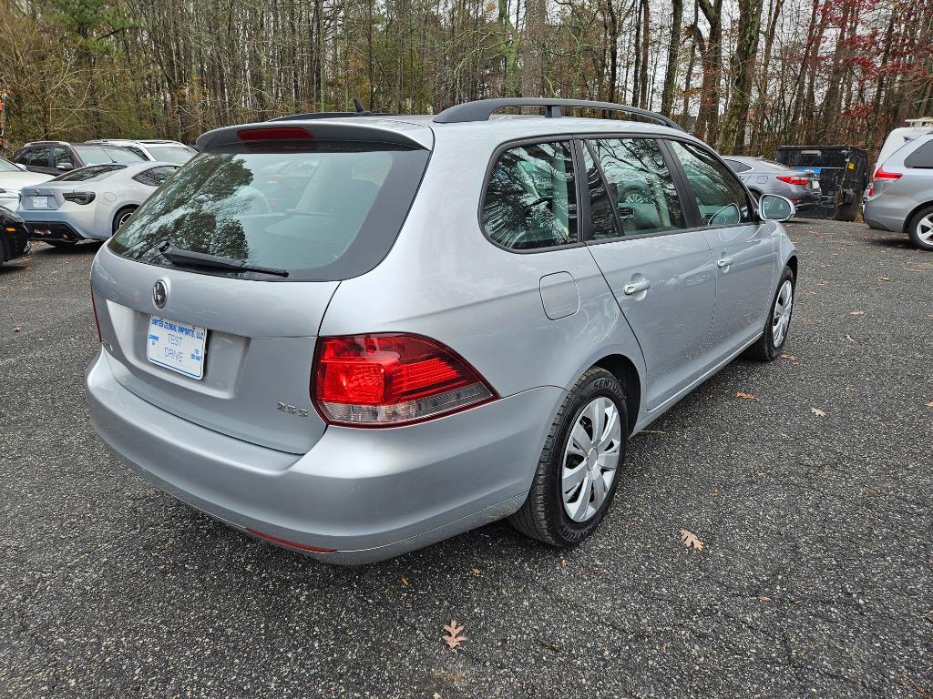 2013 Volkswagen Jetta SportWagen S PZEV photo