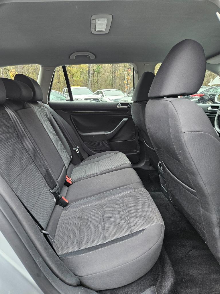 2013 Volkswagen Jetta SportWagen S PZEV photo