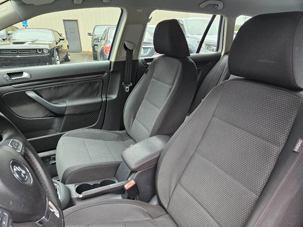 2013 Volkswagen Jetta SportWagen S PZEV photo