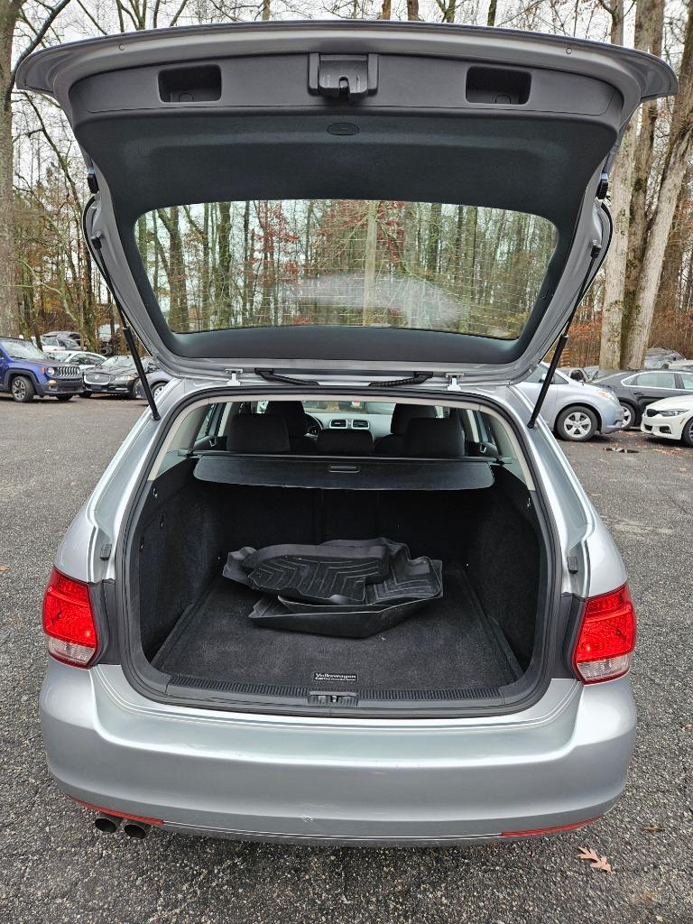 2013 Volkswagen Jetta SportWagen S PZEV photo