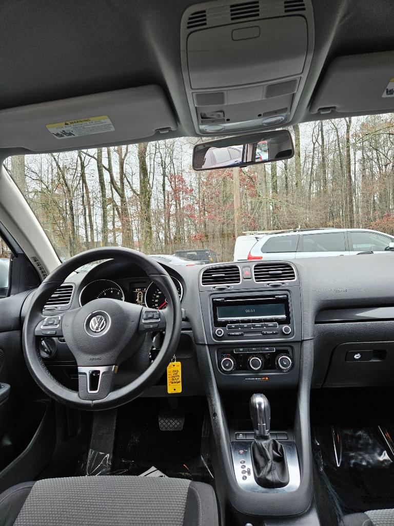 2013 Volkswagen Jetta SportWagen S PZEV photo