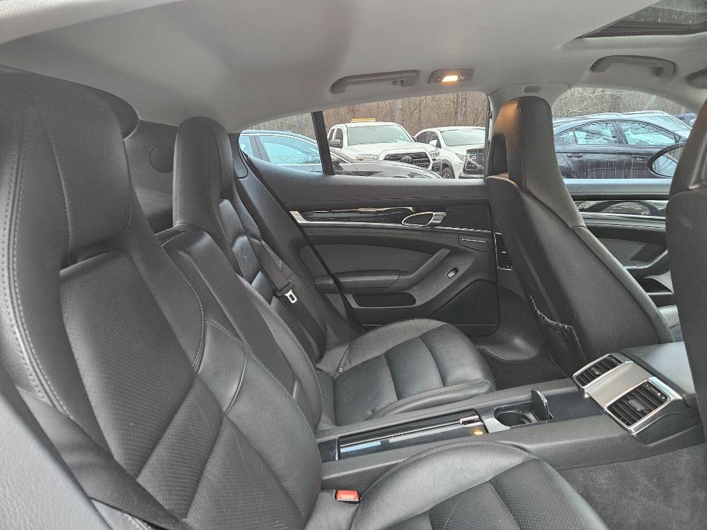 2012 Porsche Panamera photo