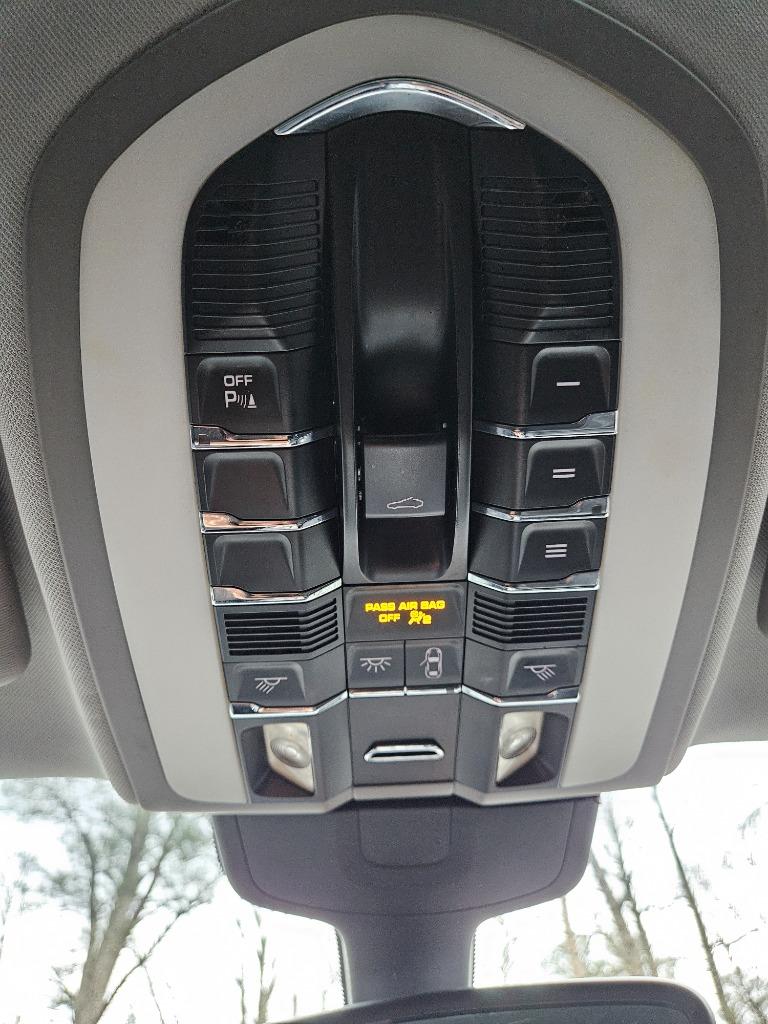 2012 Porsche Panamera photo