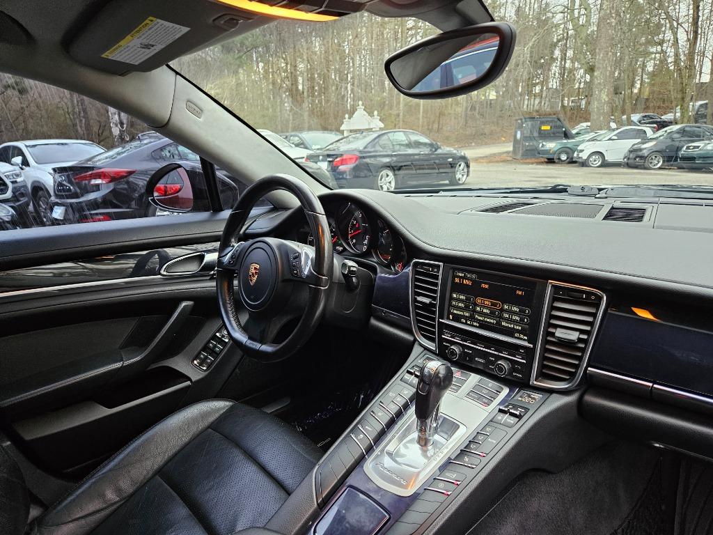 2012 Porsche Panamera photo
