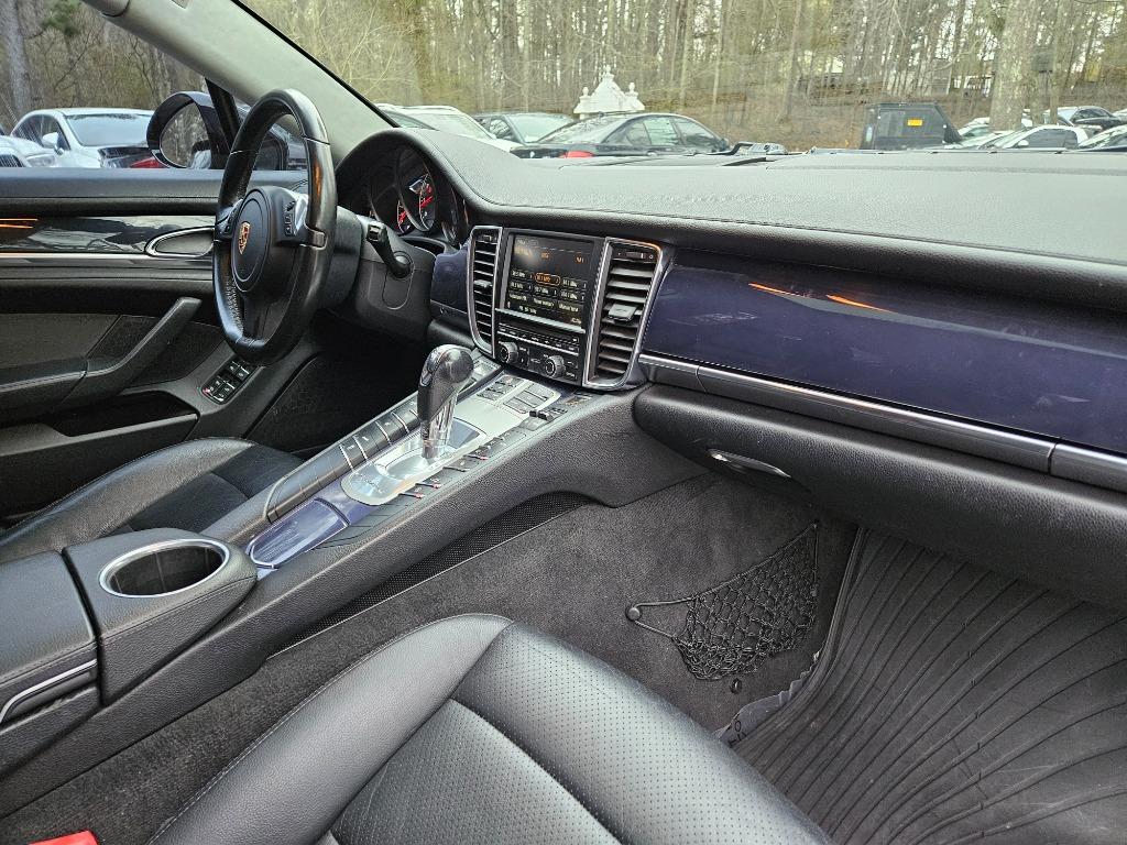 2012 Porsche Panamera photo