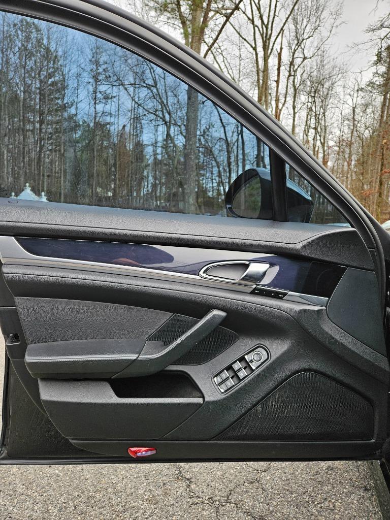 2012 Porsche Panamera photo