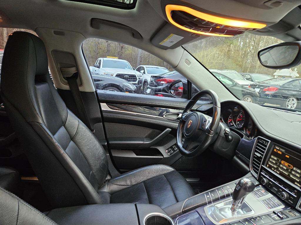 2012 Porsche Panamera photo