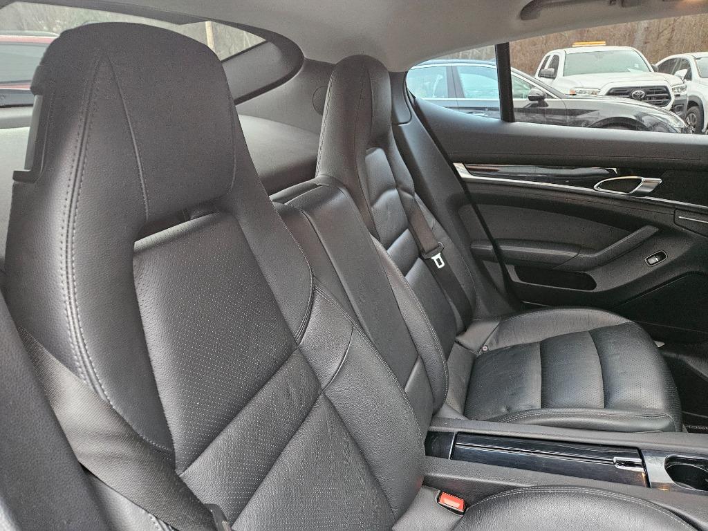 2012 Porsche Panamera photo