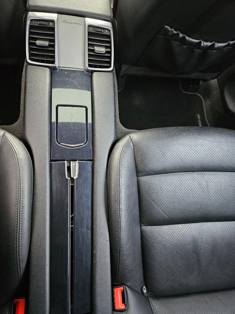 2012 Porsche Panamera photo
