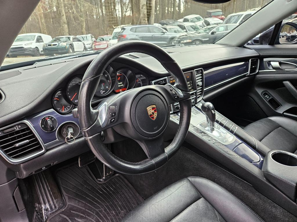 2012 Porsche Panamera photo