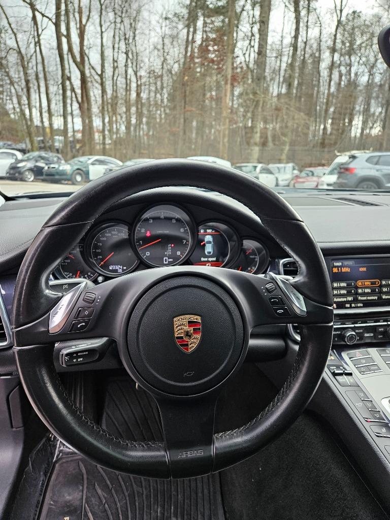 2012 Porsche Panamera photo