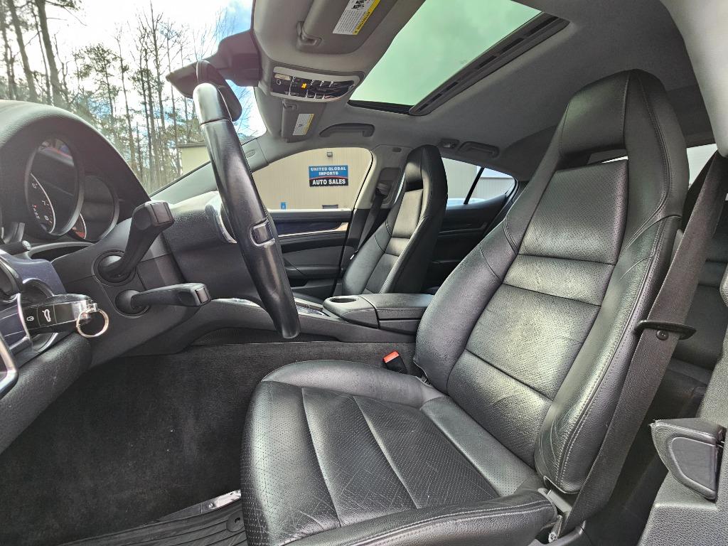 2012 Porsche Panamera photo