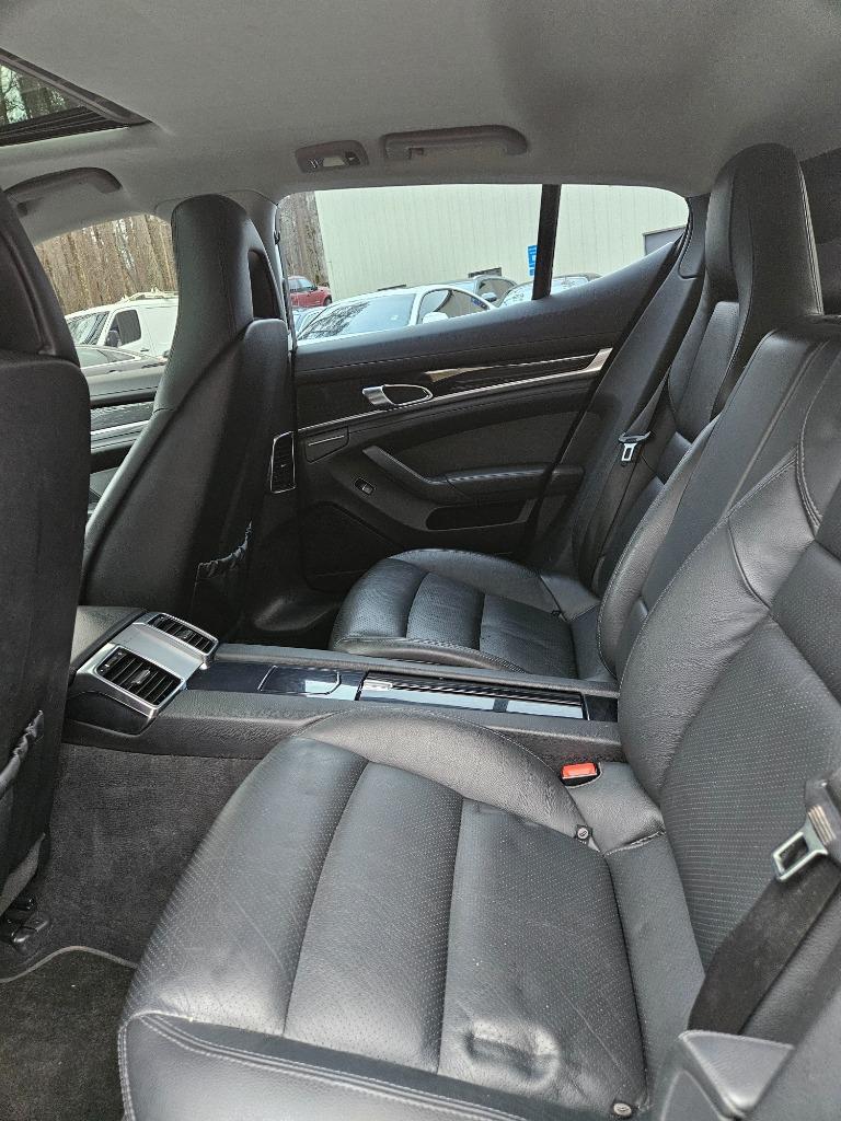 2012 Porsche Panamera photo