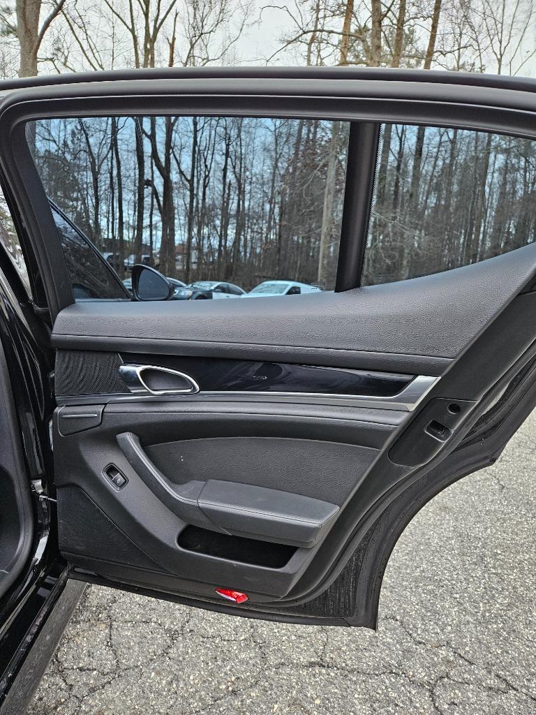 2012 Porsche Panamera photo