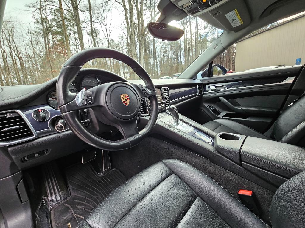 2012 Porsche Panamera photo
