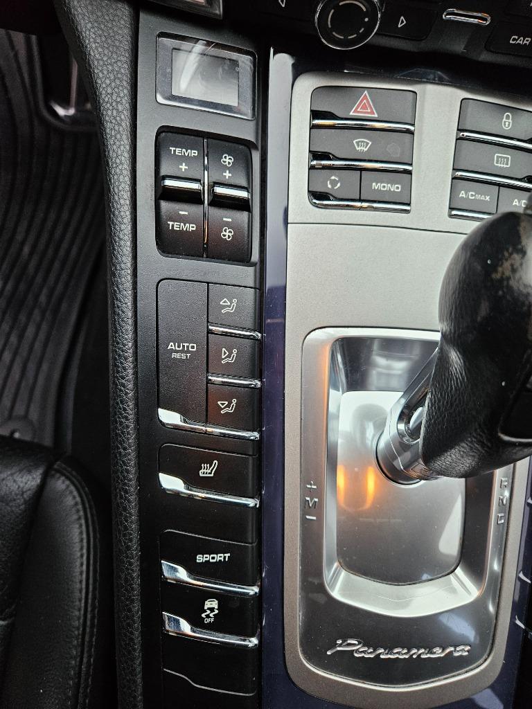 2012 Porsche Panamera photo