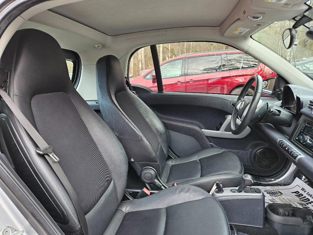 2015 smart Fortwo Pure photo