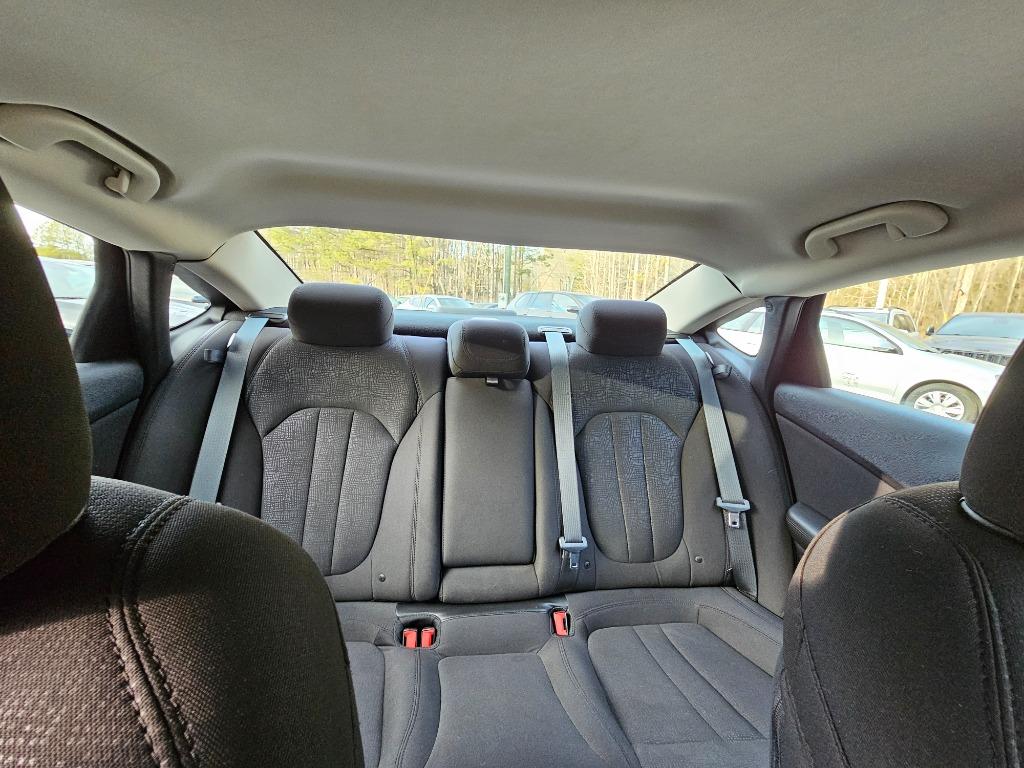 2015 Chrysler 200 - $11,780