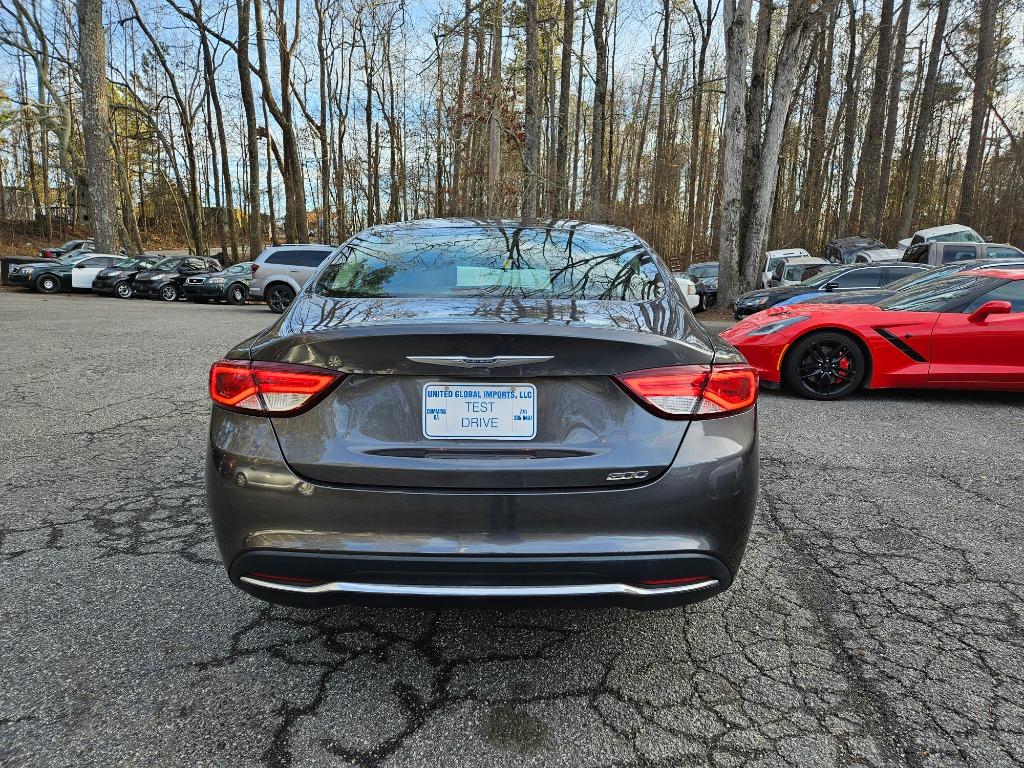 2015 Chrysler 200 - $11,780