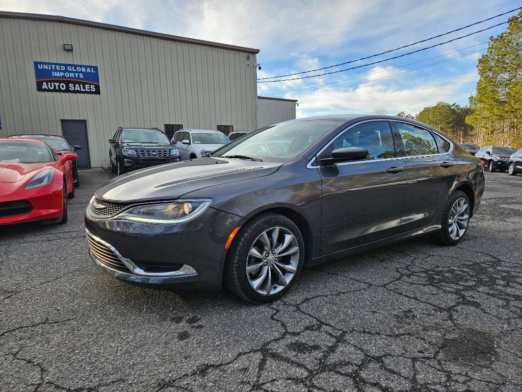 2015 Chrysler 200 - $11,780
