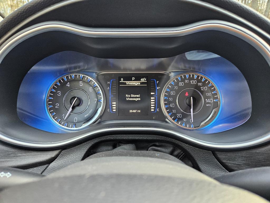 2015 Chrysler 200 - $11,780