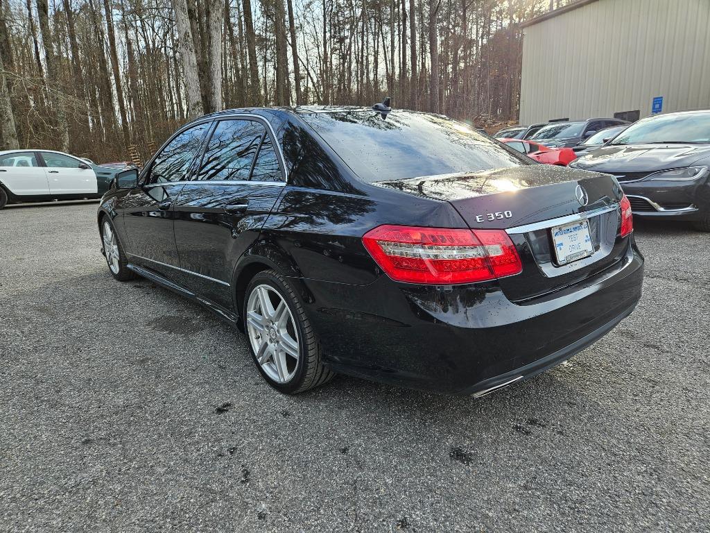 2011 Mercedes-Benz E-Class E350 Luxury photo