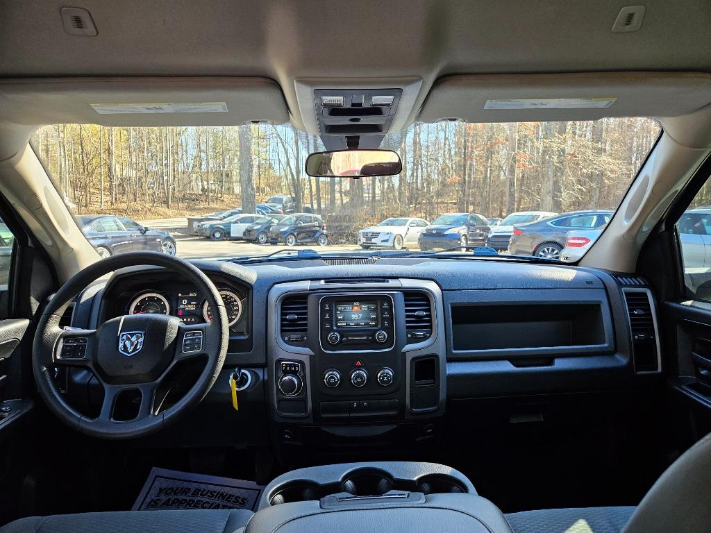 2018 RAM 1500 Tradesman photo