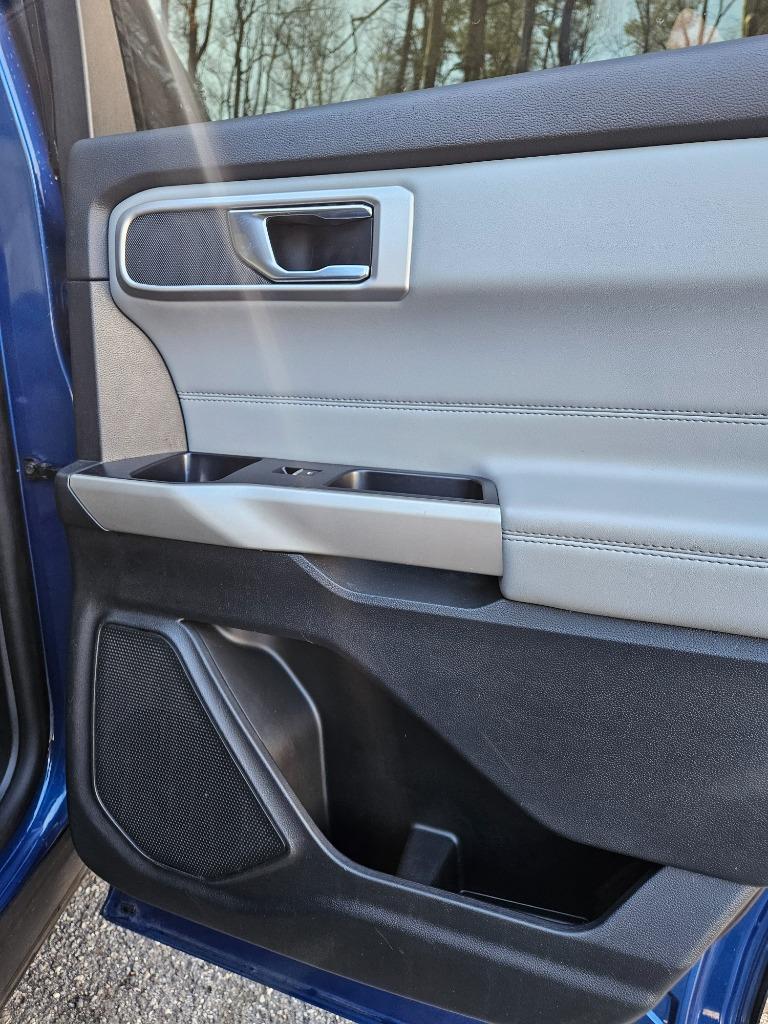 2021 Ford Explorer XLT photo