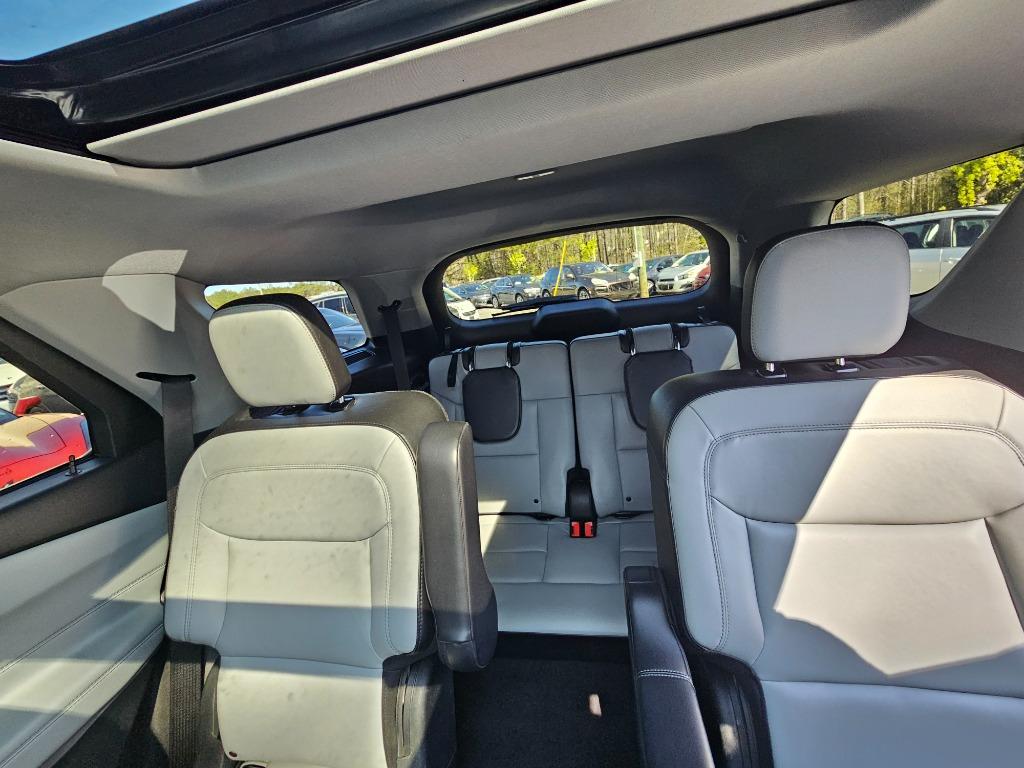 2021 Ford Explorer - $25,100