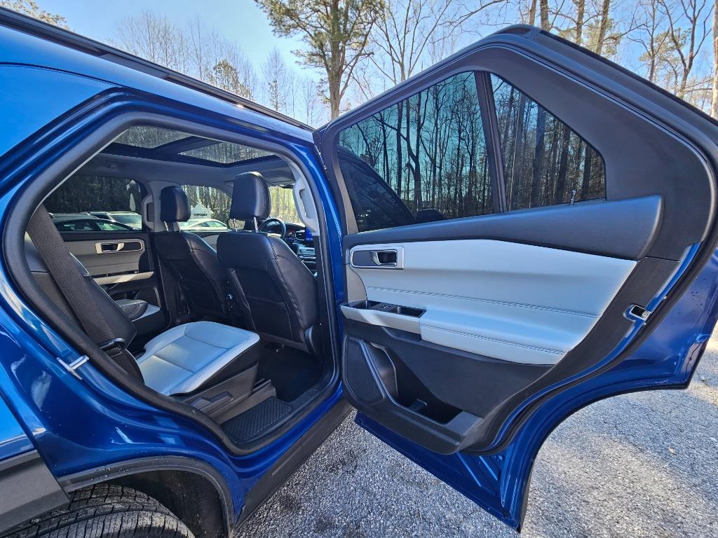 2021 Ford Explorer - $25,100