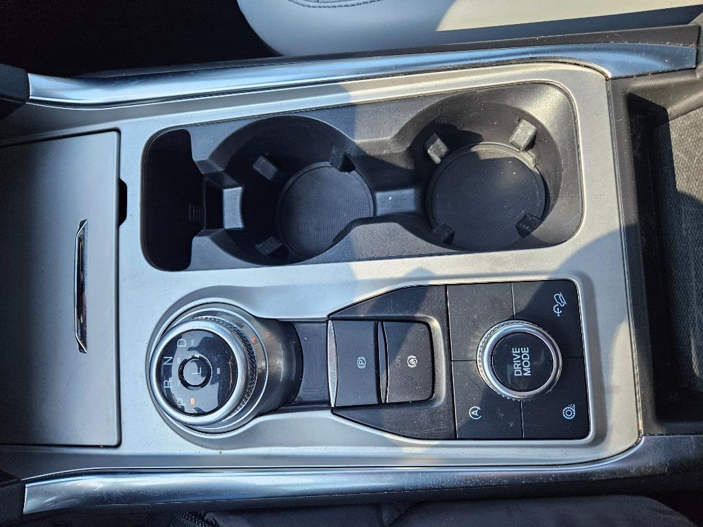 2021 Ford Explorer XLT photo