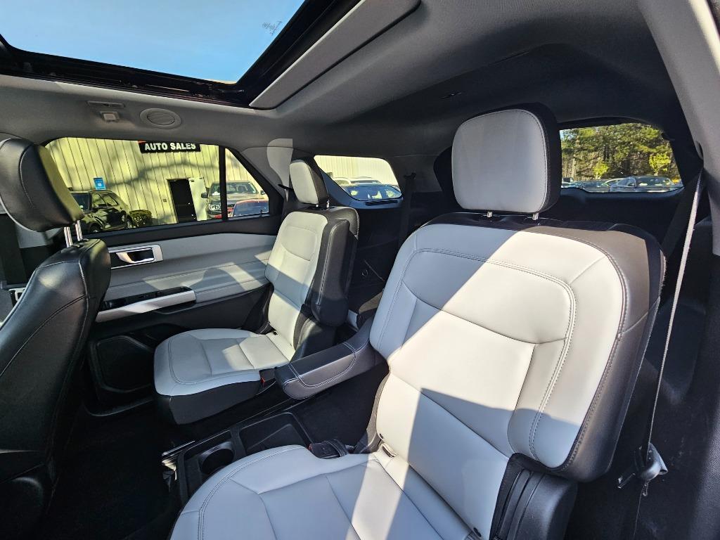 2021 Ford Explorer - $25,100