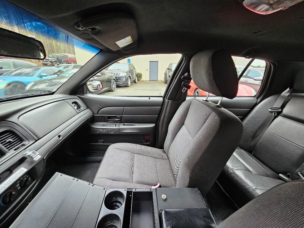 2011 Ford Crown Victoria Police Interceptor photo