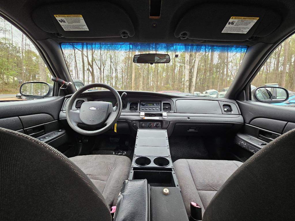 2011 Ford Crown Victoria Police Interceptor photo
