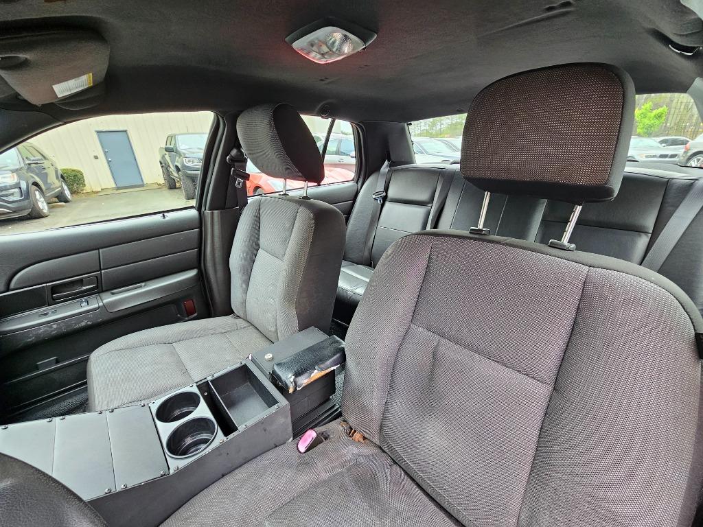 2011 Ford Crown Victoria Police Interceptor photo